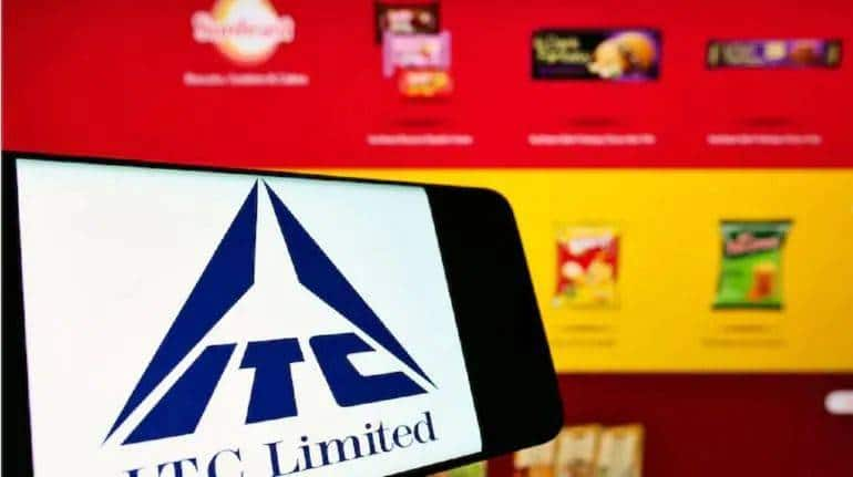 ITC के शेयरों में आएगी गिरावट? सबसे बड़े शेयरधारक से मिला झटका, 1.5% टूटा भाव