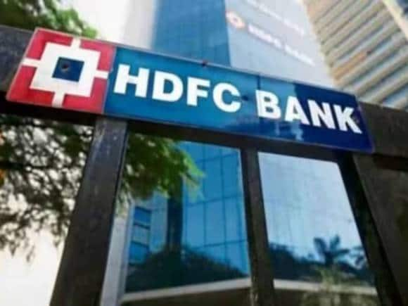 रिजर्व बैंक ने LIC को HDFC बैंक में 9.99% हिस्सेदारी खरीदने की मंजूरी दी