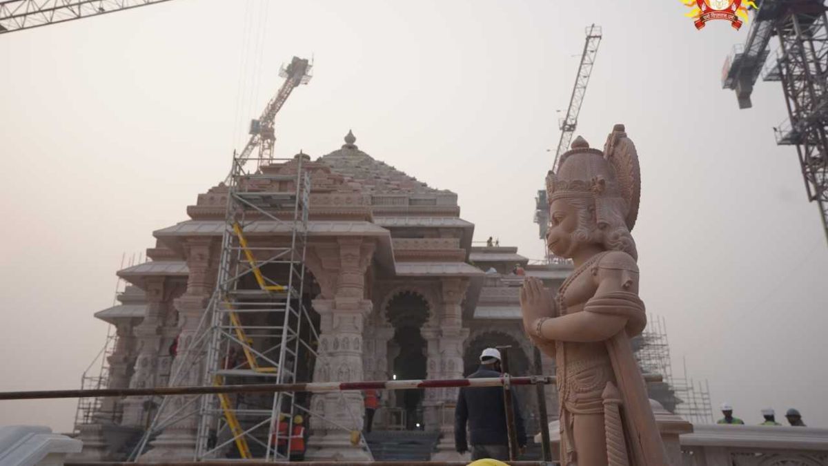 भगवान राम के स्वागत के लिए मंदिर पधारे हनुमान जी, देखें भव्य तस्वीरें