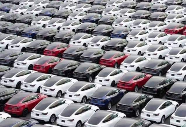 FEB AUTO SALES: फरवरी में 24% बढ़ी बजाज ऑटो की बिक्री, जानिए दूसरी कपनियों की कैसी रही चाल