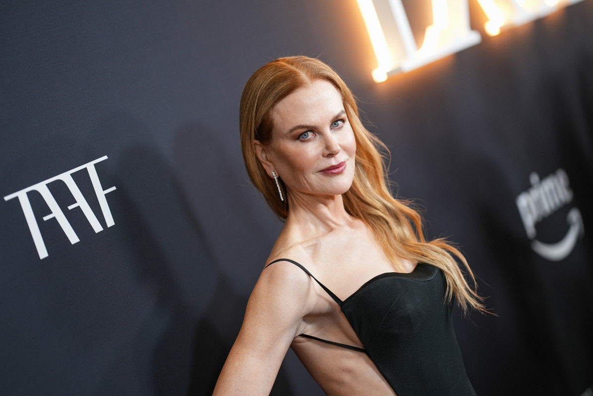 Must Read: Nicole Kidman Covers 'Elle', Balmain CEO Exits