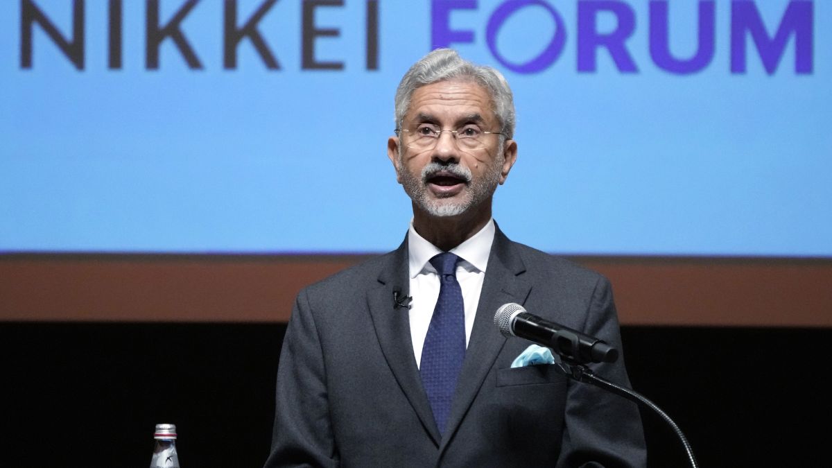 Singapore Jaishankar said terrorist is a terrorist in any language/सिंगापुर में लोगों ने देखा जयशंकर का रौद्र रूप, कहा-“किसी भी भाषा में ‘एक आतंकी आतंकवादी ही होता है”