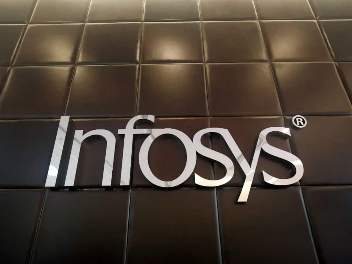 Infosys ADR : नतीजों की घोषणा के बाद NYSE पर करीब 7% लुढ़के शेयर, कंपनी ने रेवेन्यू ग्रोथ गाइडेंस में की है कटौती