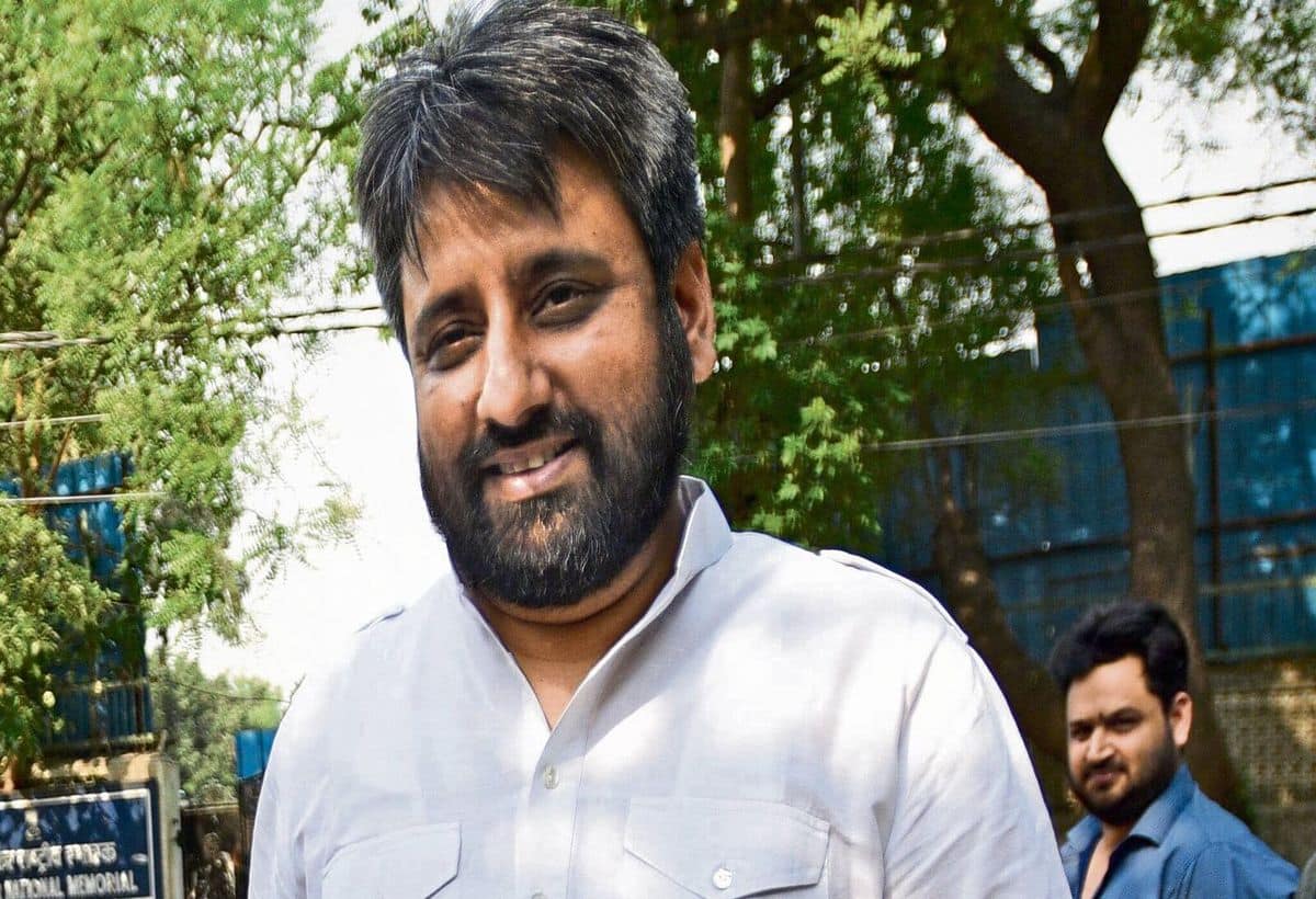 Amanatullah Khan Arrested: लोकसभा चुनाव से ठीक पहले AAP को एक और बड़ा छटका, ED ने MLA अमानतुल्लाह खान को किया गिरफ्तार