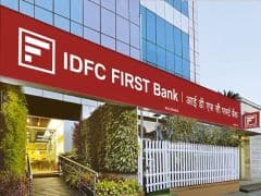 IDFC First Bank ने क्रेडिट कार्ड्स सुविधाओं पर चलाई कैंची, रिवार्ड प्वाइंट्स भी घटाया