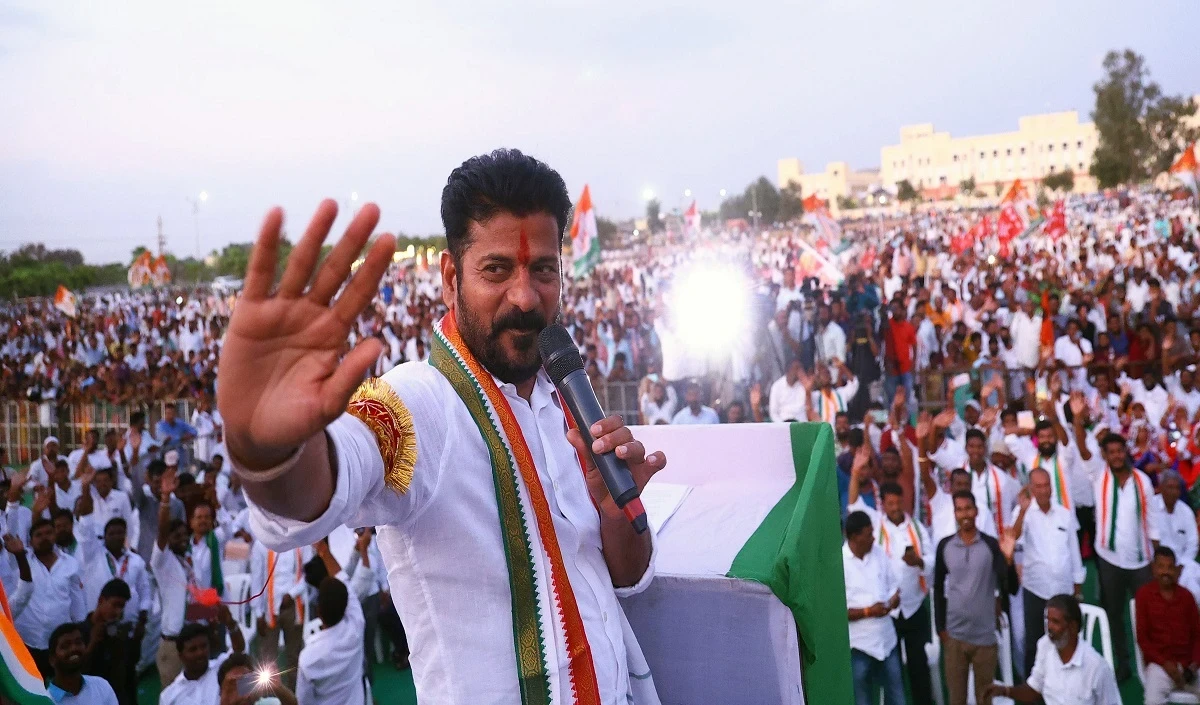 BJP का घोषणा पत्र असफल बैंक के लिए आगामी तारीख वाला चेक : Revanth Reddy