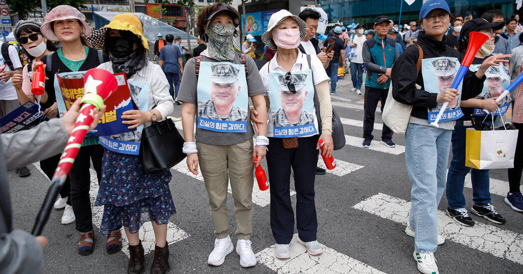 South Korean Marine’s Death Becomes Impeachment Threat for President