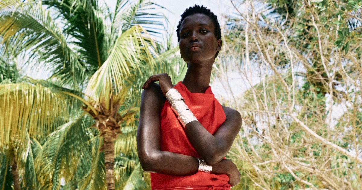 Massimo Dutti Harnesses the Power of Red Fashion for Summer