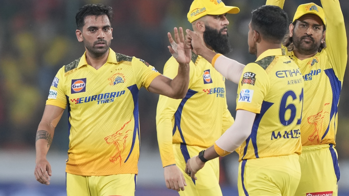 CSK को लगा तगड़ा झटका, बीच मैच में मैदान से वापस लौटा खिलाड़ी, चोटिल होने की संभावना