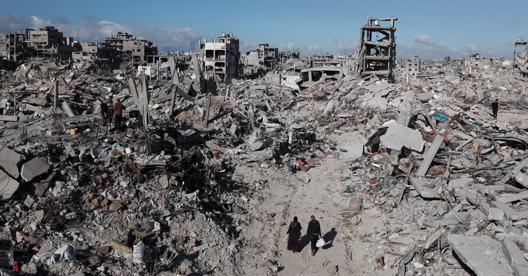 Gaza Residents Return to Vast Destruction in Old Neighborhoods